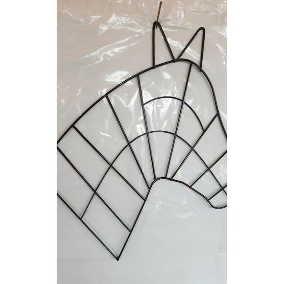 WIRE HORSE HEAD Wreath Frame heavy duty for Christmas or Country Western Decor - Picture 1 of 4